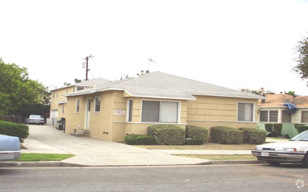 Primary Photo - 214 N 7th St
