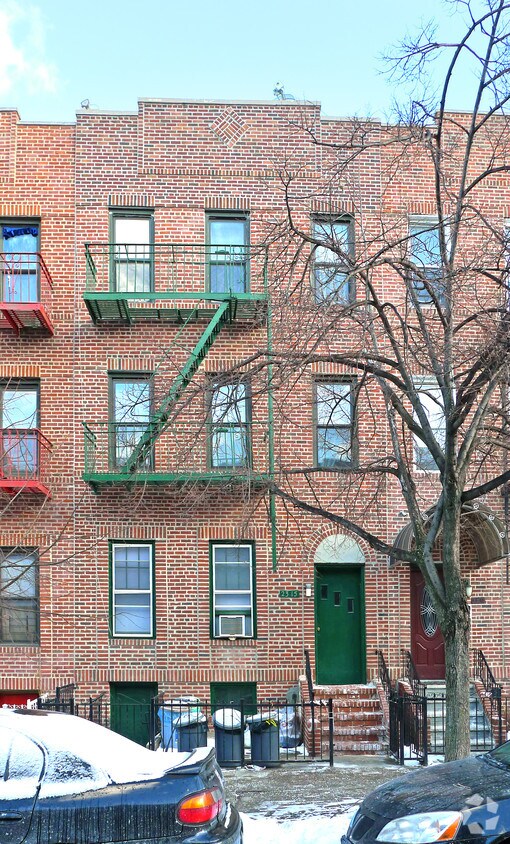 Building Photo - 23-15 28th Ave