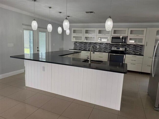 Foto del edificio - 1231 Seneca Falls Dr