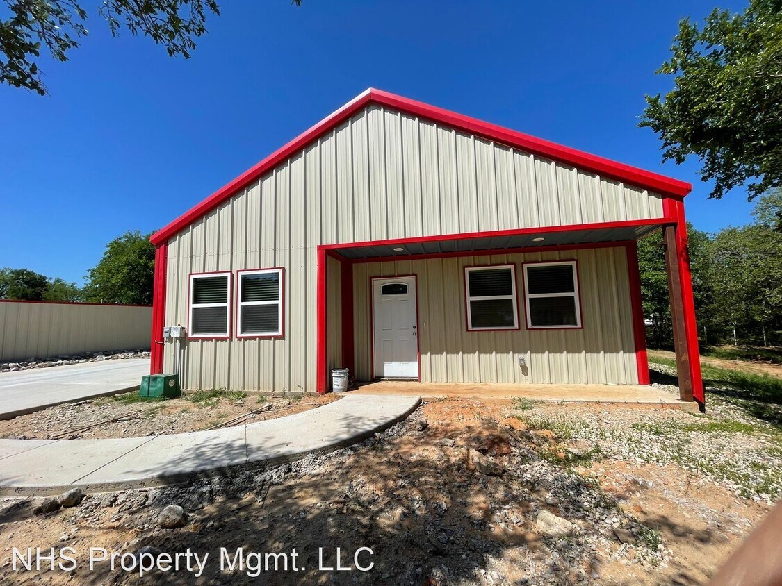 Primary Photo - 2 br, 1 bath House - 1013 Deer Lane