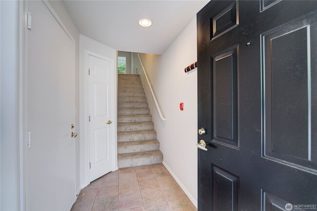 Foto del edificio - 2bd/2.25ba Bothell Townhome