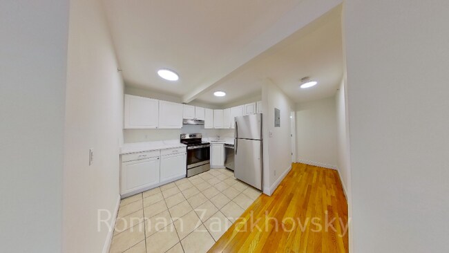 Building Photo - 8 Griggs St