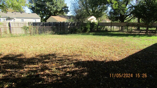 Foto del edificio - New Listing! 3 bedroom Cottage, $200 Move ...