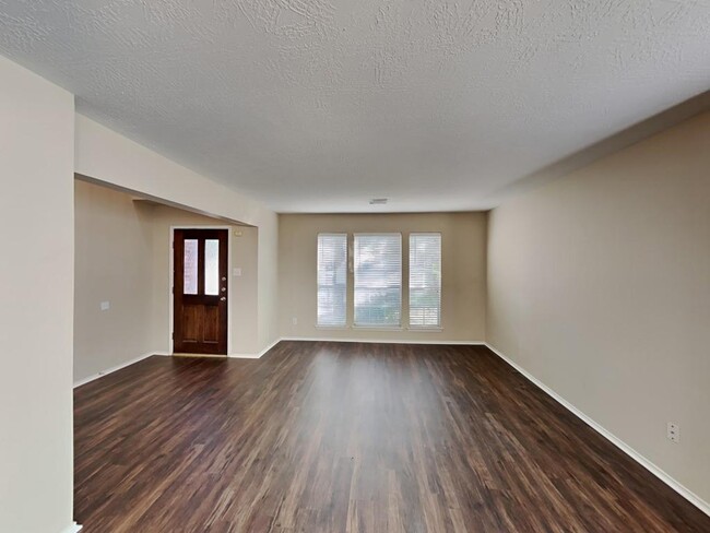 Foto del edificio - 5124 Alderney Ct
