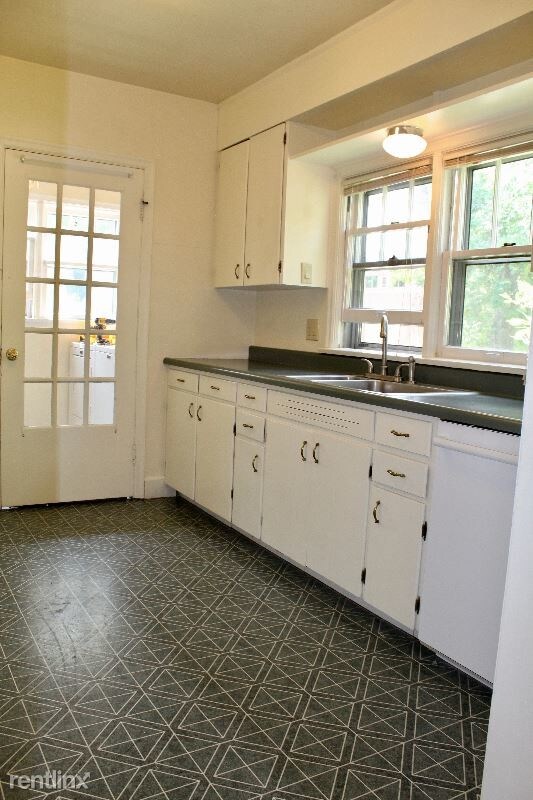 Building Photo - 2 br, 1 bath Apartment - 522 Hayes