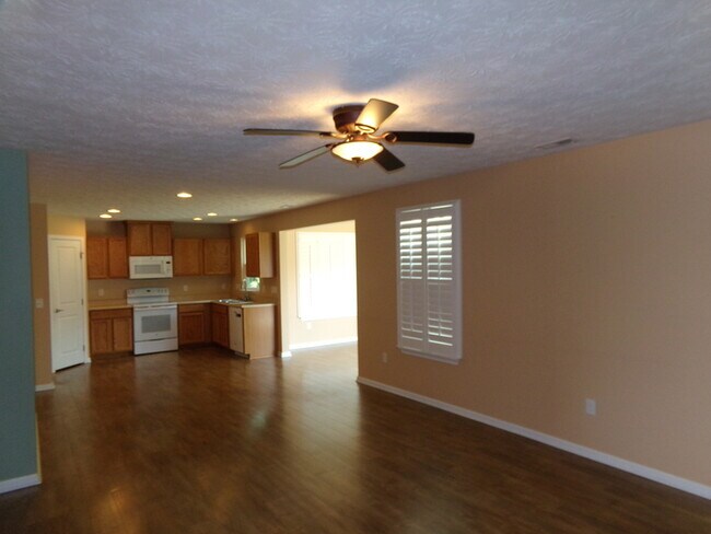 Foto del edificio - Gorgeous 3 Bed 2.5 Bath Oak Pointe home
