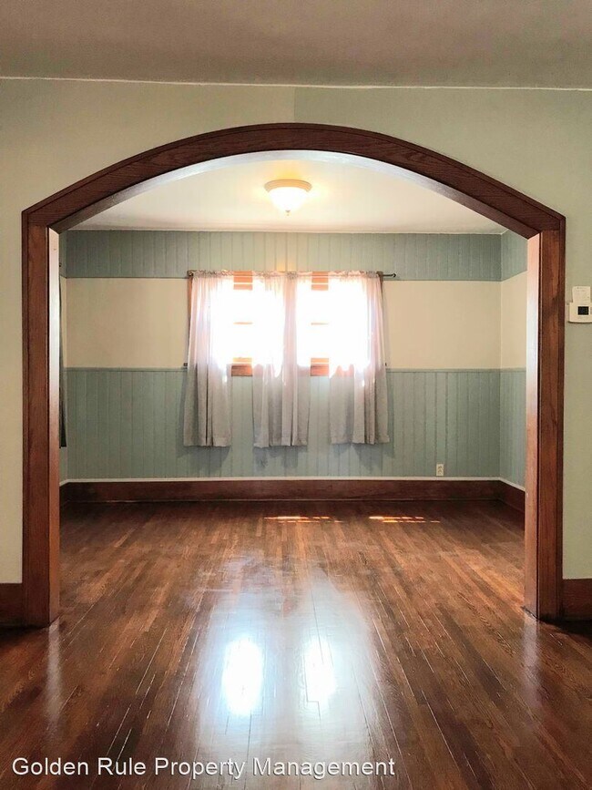 Foto del edificio - 2 br, 1 bath House - 304 E 14th