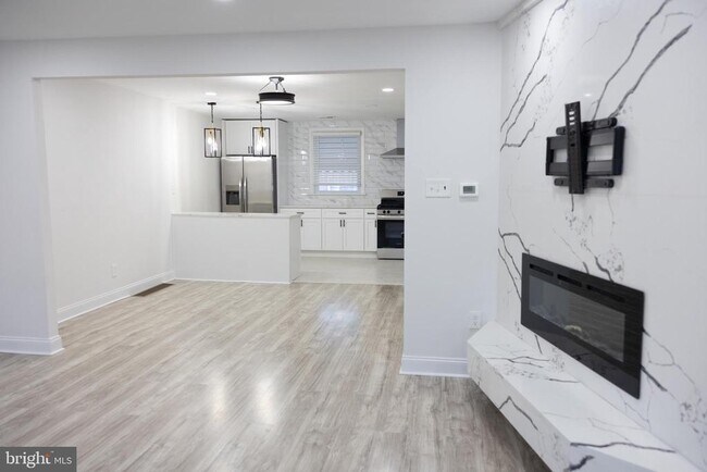 Foto del edificio - 3286 Cromwell Rd