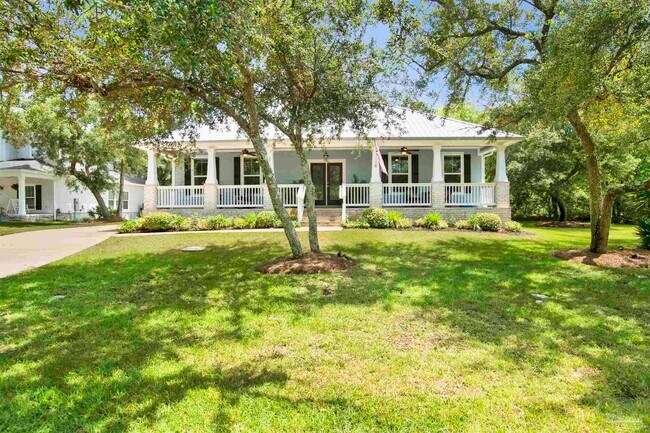 Foto del edificio - 5771 Red Cedar St