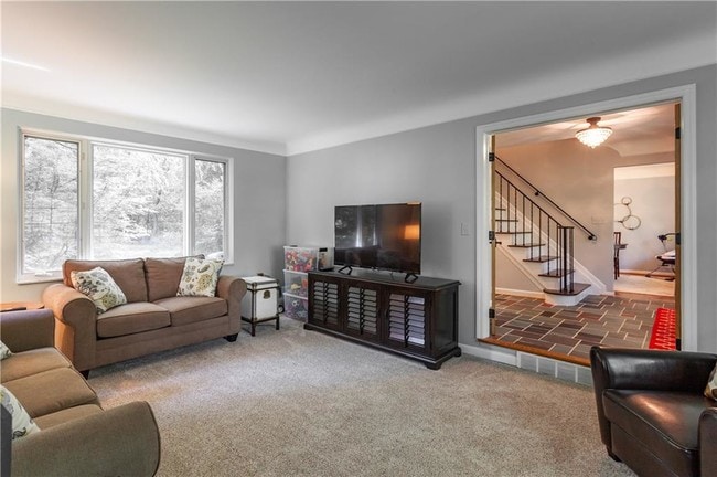 Building Photo - 4681 Charing Cross Rd