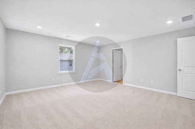 Photo - 1420 Hunter Trl House