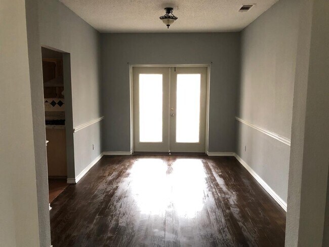 Foto del edificio - 4816 Spanish Moss Dr