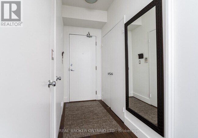 Building Photo - 200 Manitoba St