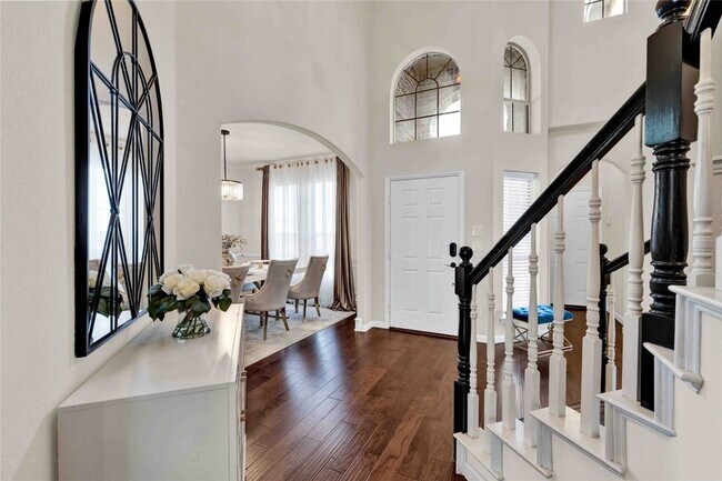 Foto del edificio - 7305 Oak Leaf Dr