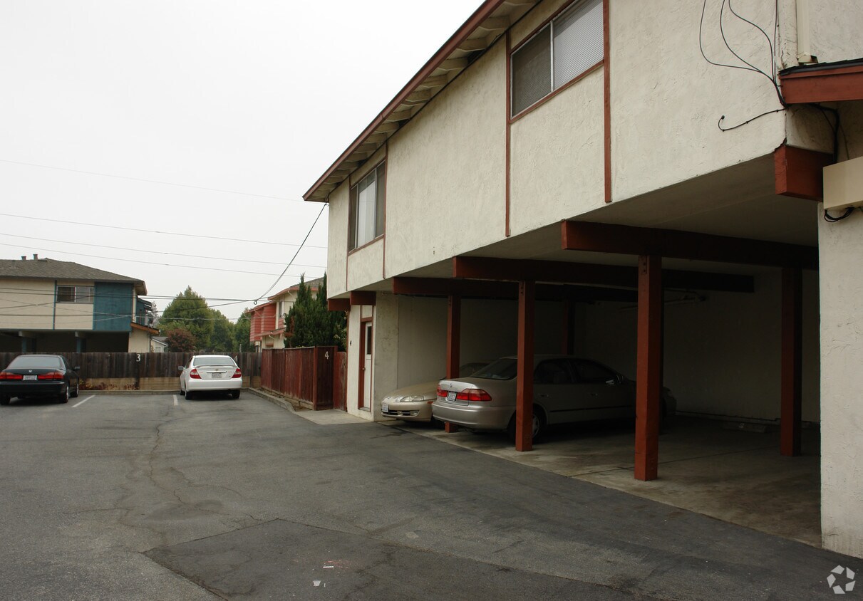 Foto del edificio - 540 Penitencia Ct