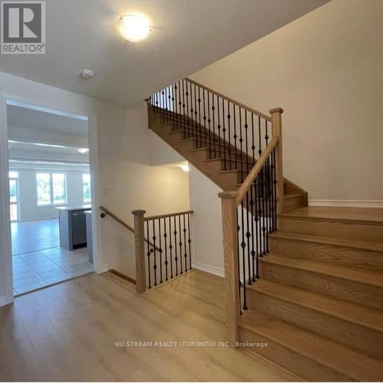 Photo du bâtiment - 47 Kenneth Rogers Cres