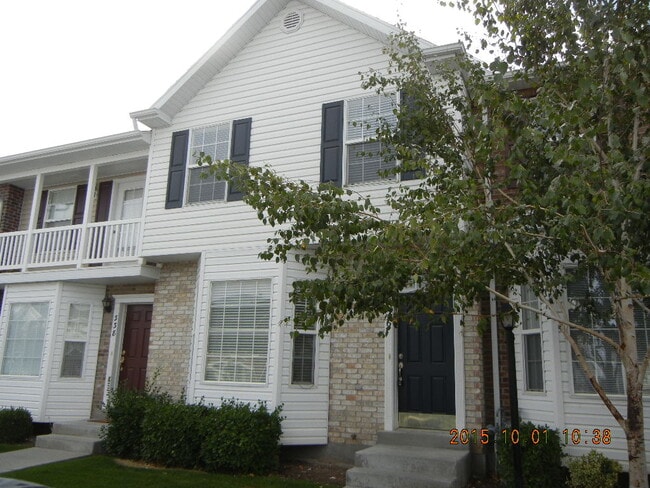 Building Photo - 336 E 950 S