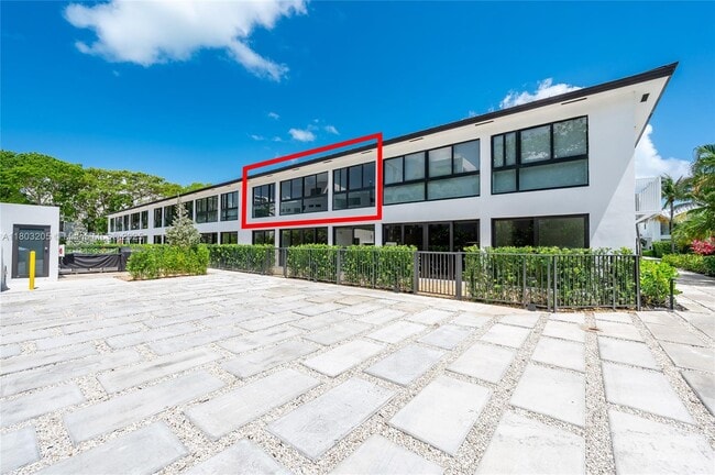 Building Photo - 204 Sunrise Dr