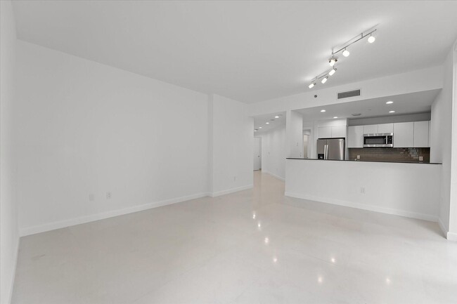 Foto del edificio - 1050 Brickell Ave