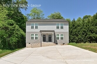 Building Photo - 584 Pleasant Ave