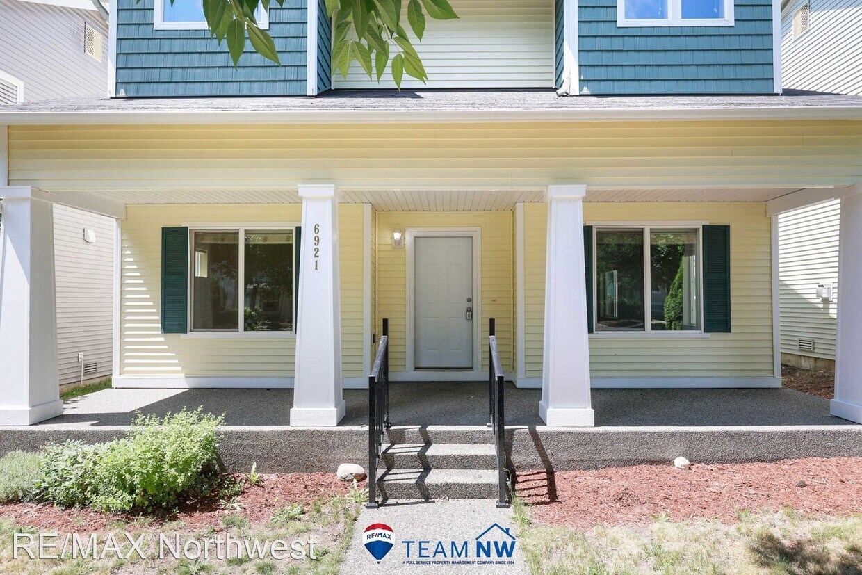 Primary Photo - 3 br, 2.5 bath House - 6921 Riverdale DR SE