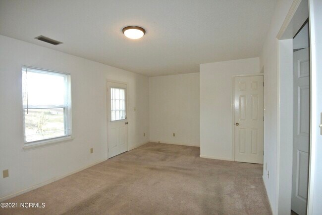 Building Photo - 1307 Stallings Pkwy