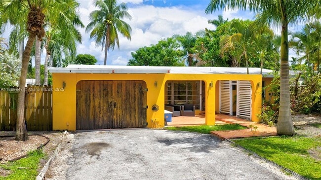 Foto del edificio - 2606 Gulfstream Ln