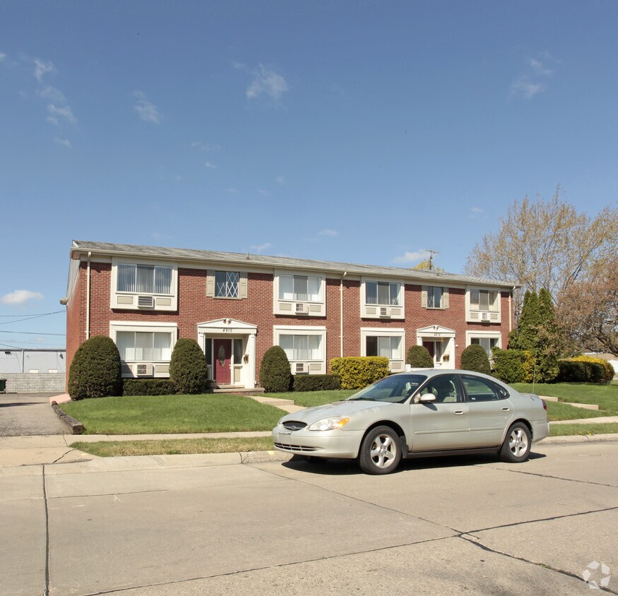 Virginia Place Apartments Royal Oak, MI