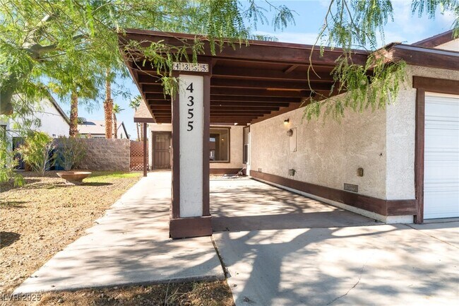 Foto del edificio - 4355 Bramblewood St