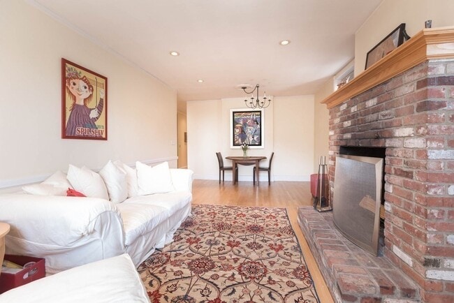 Building Photo - 177 Commonwealth Ave