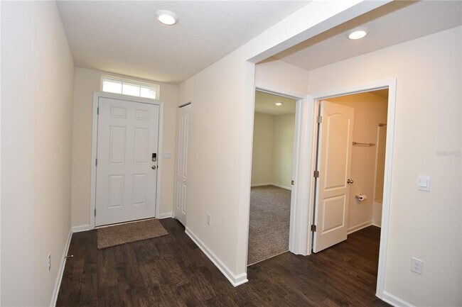 Building Photo - 696 Grand Reserve Dr