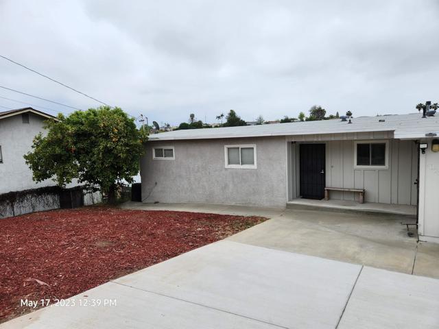 Building Photo - 2073 El Prado Ave
