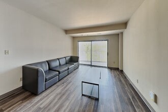 Building Photo - 200 Stanton Ave
