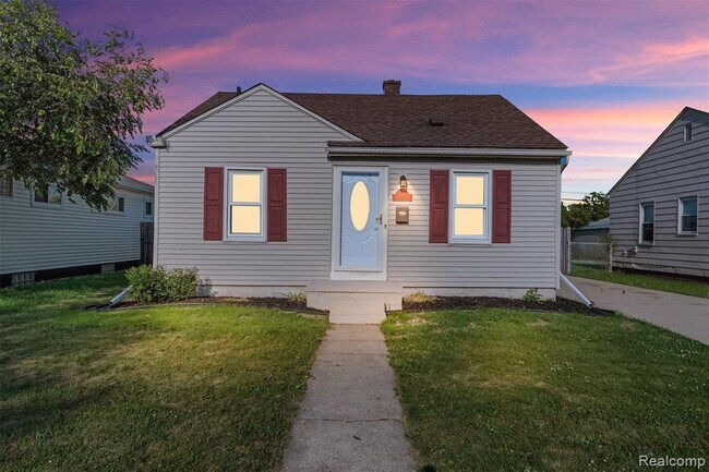 Foto del edificio - 24696 Wilmot Ave