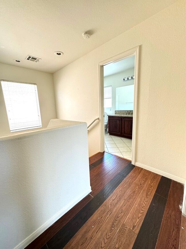 Foto del edificio - Cozy 3 bedrooms