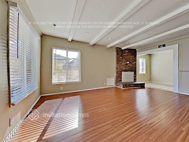 Building Photo - 6819 Bellaire Ave