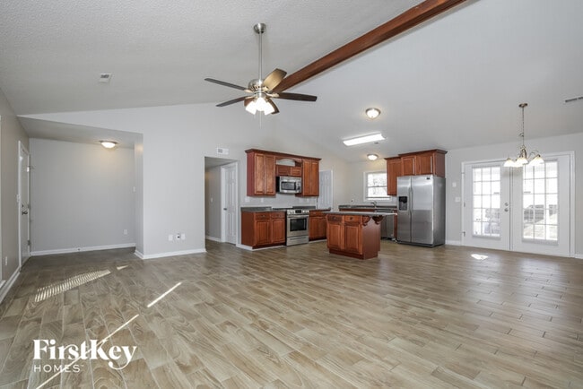 Foto del edificio - 5710 Landerwood Dr