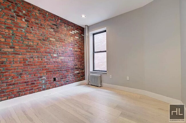 Building Photo - STANTON ST.