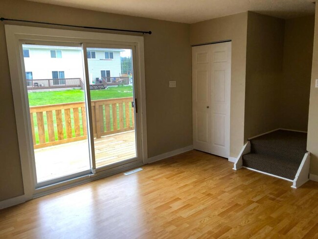 Building Photo - 2 bedroom in Kitimat BC V8C 1W5
