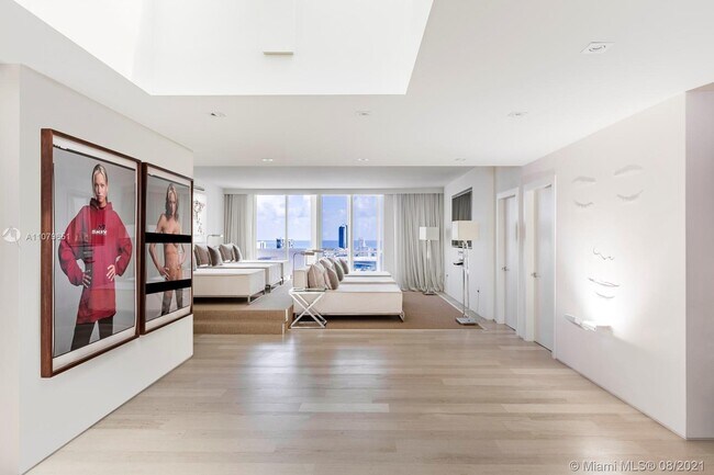 Foto del edificio - 1800 Sunset Harbour Dr