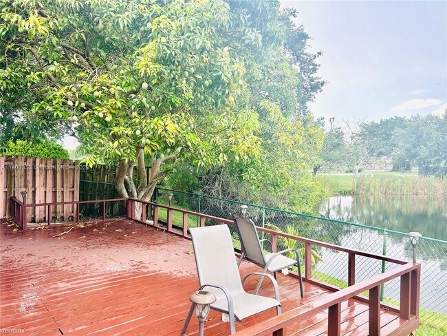 Foto del edificio - 4 br, 3 bath House - 3491 NW 21st St