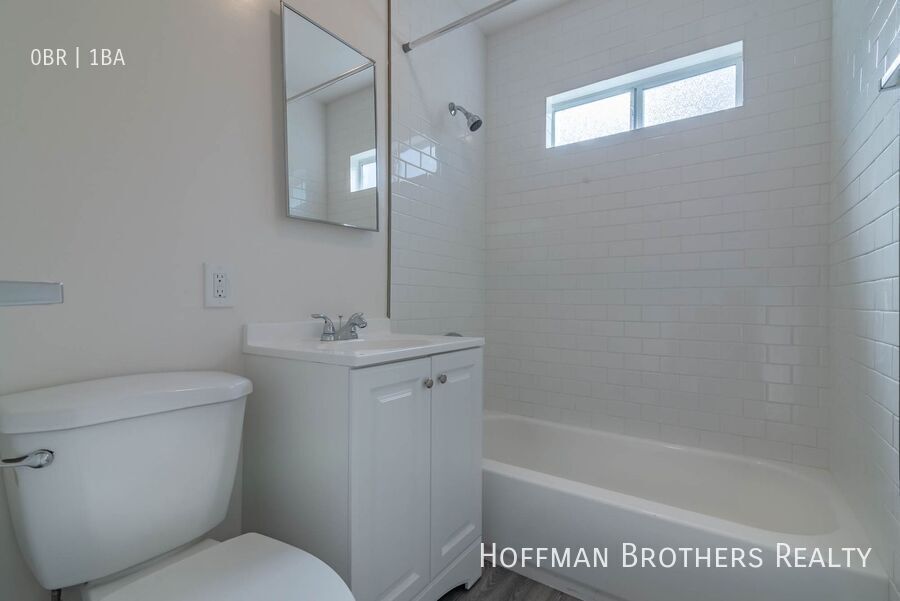 Foto del edificio - 1625 Normandie Ave