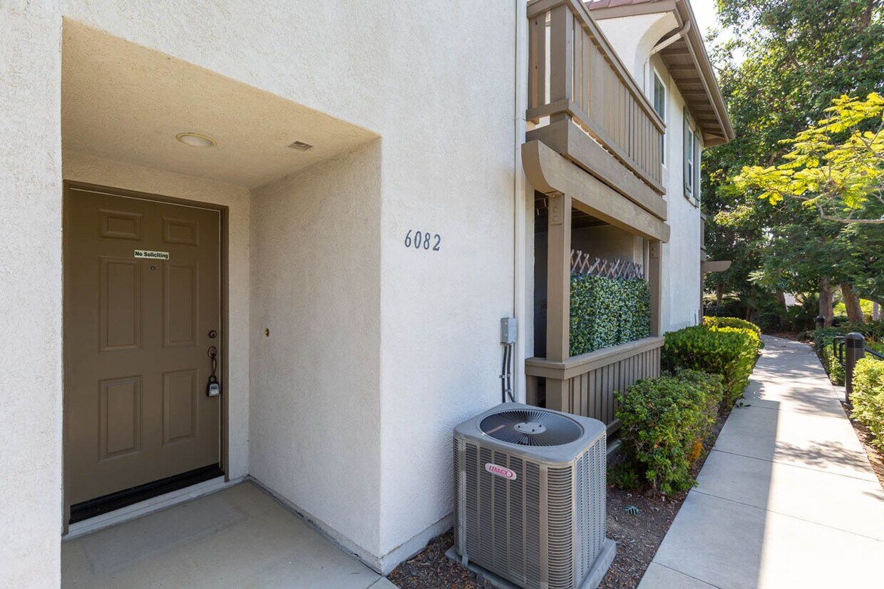 Primary Photo - 3 Bed, 2 Bath Townhome in Carlsbad