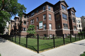 Building Photo - 3802 N Pine Grove Ave