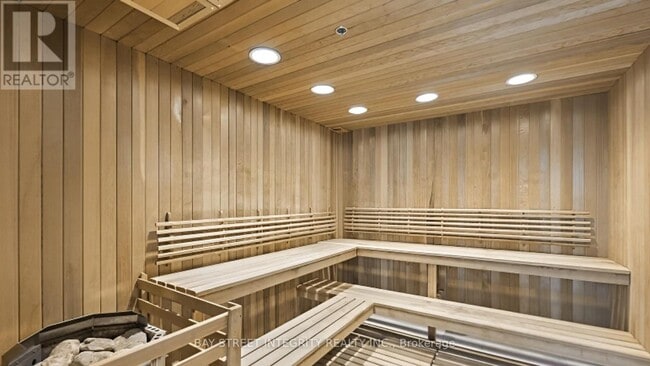 Building Photo - 88 Scott St