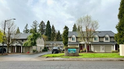 Building Photo - 15037 SE East Ave