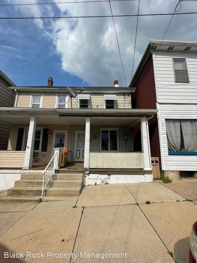 Foto principal - 3 br, 1 bath House - 125 First St
