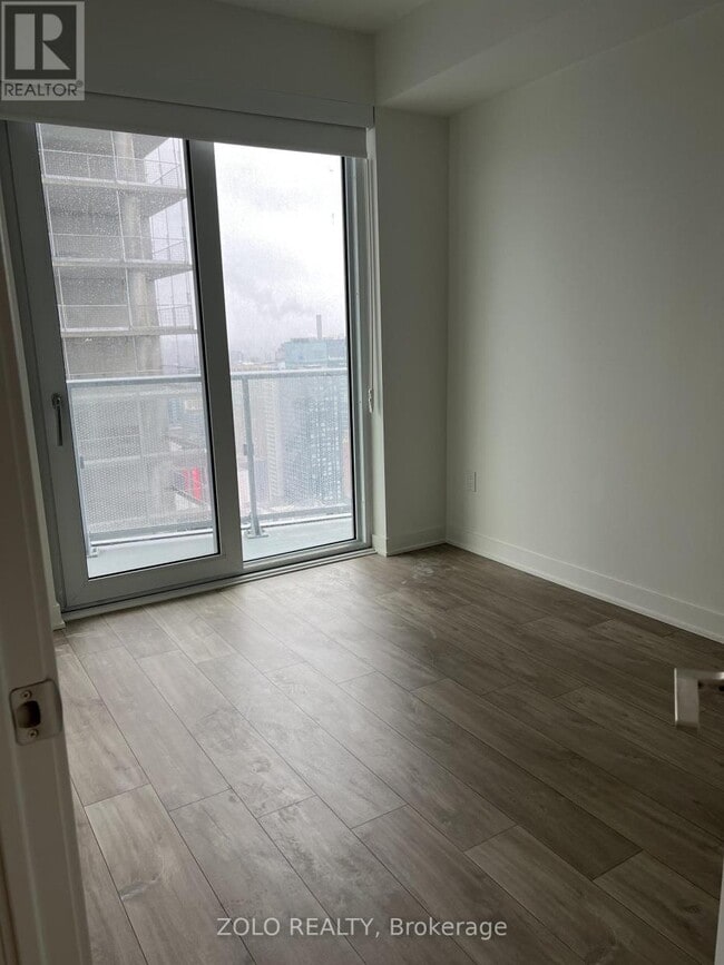 Building Photo - 100 Dalhousie St
