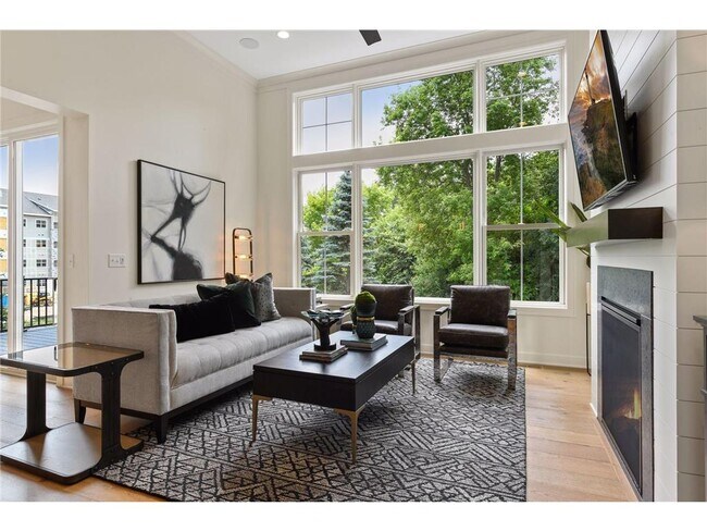 Foto del edificio - 8140 Eden Prairie Rd