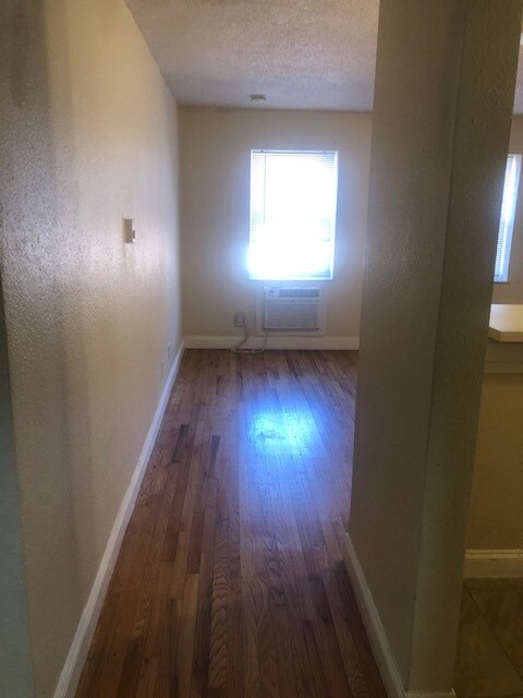 Sala de estar - 3199 Morganford Rd